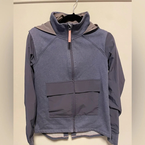 Kids 12 - ivivva cargo sweater - Picture 1 of 3